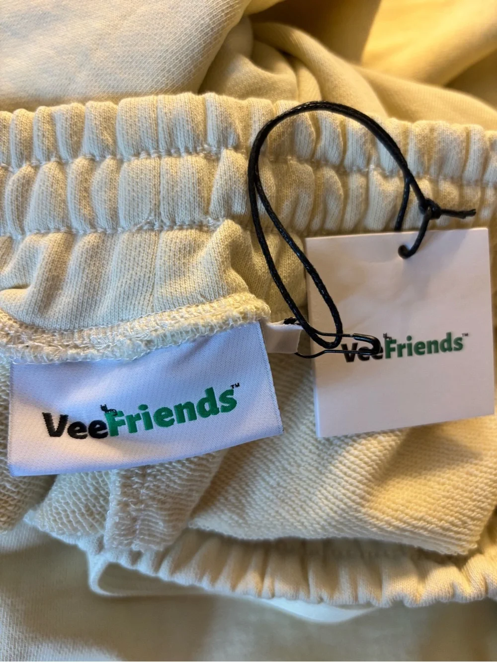 Veefriends Very Lucky Black Cat Cream Classic Sweatpants Men’s New Tagged